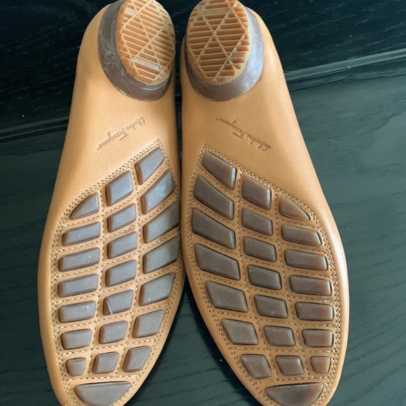 Ferragamo loafers - Picture 3 of 3